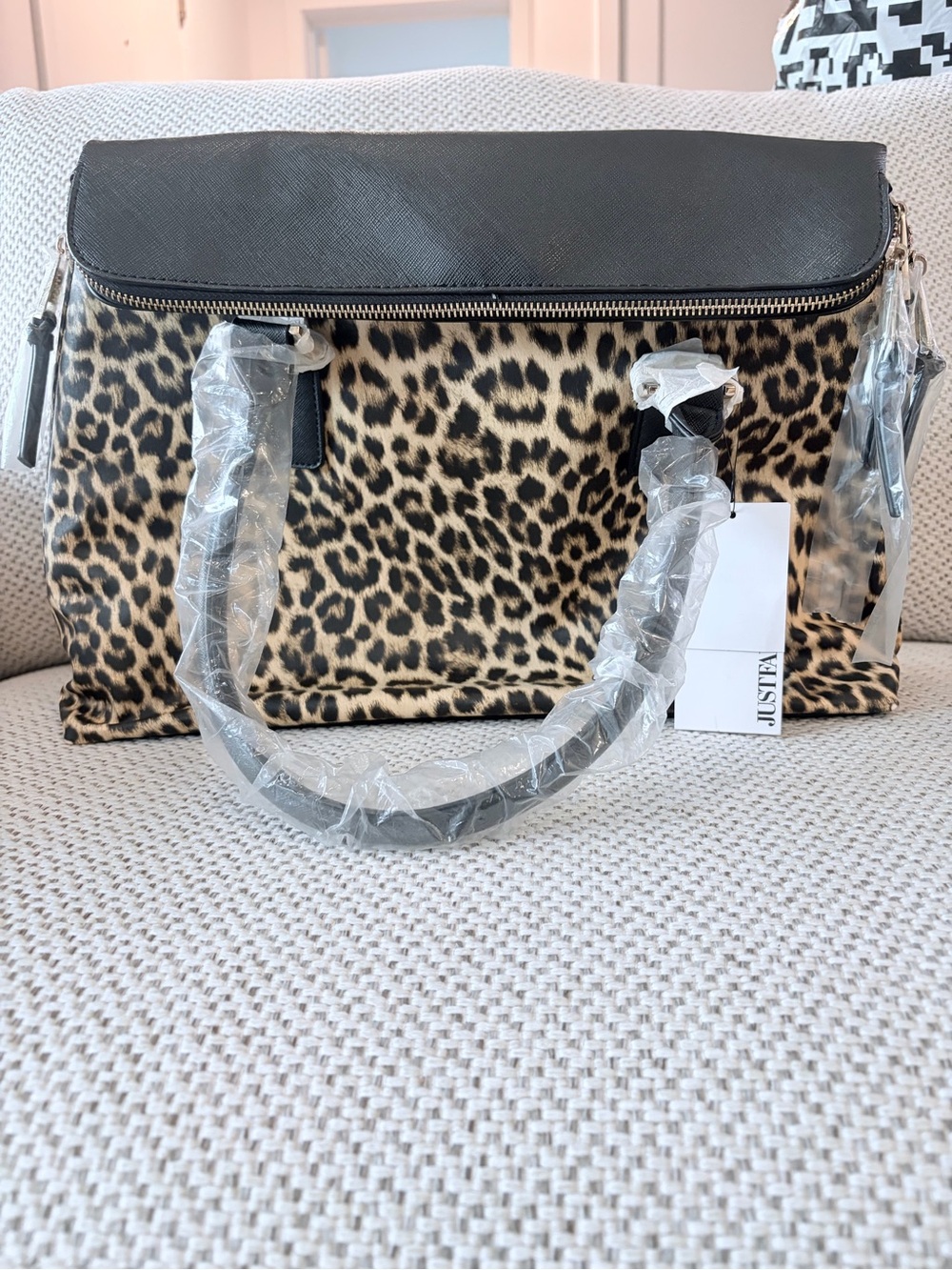 JustFab Leopard Print Handbag – New With Tags